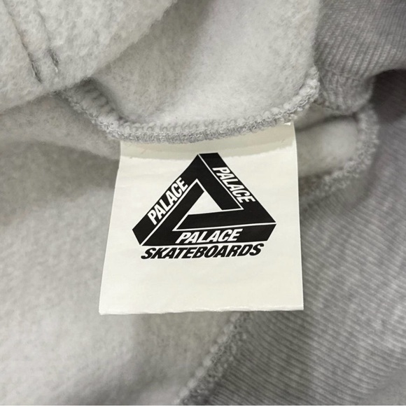 Palace Logo Graphic Hoodie - Medium - Picture 6 of 7
